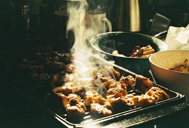 失敗しない肉料理の鉄則:自宅で名店の味を再現する肉汁たっぷりの焼き方